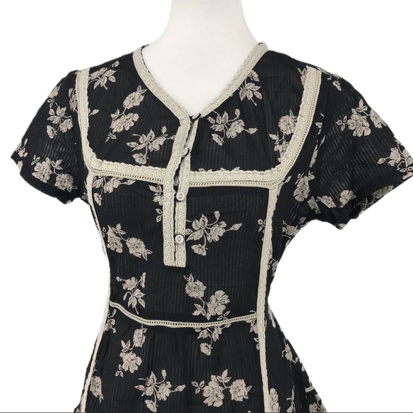 Honey Black White Floral Lace Trim Short Sleeve Blouse Size XL - Picture 2 of 7